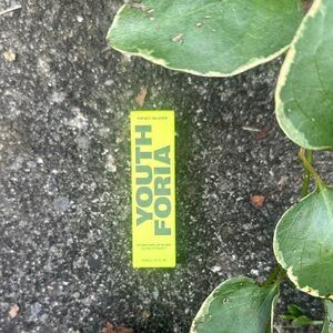 YOUTH FORIA Dewy Gloss Hydrating Lip Gloss #09 PLAY WITH FIRE